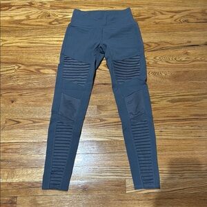 ALO Yoga Moto Ribbed Leggings
